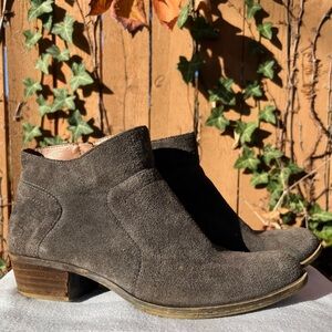 Lucky Brand grey suede booties Size 8